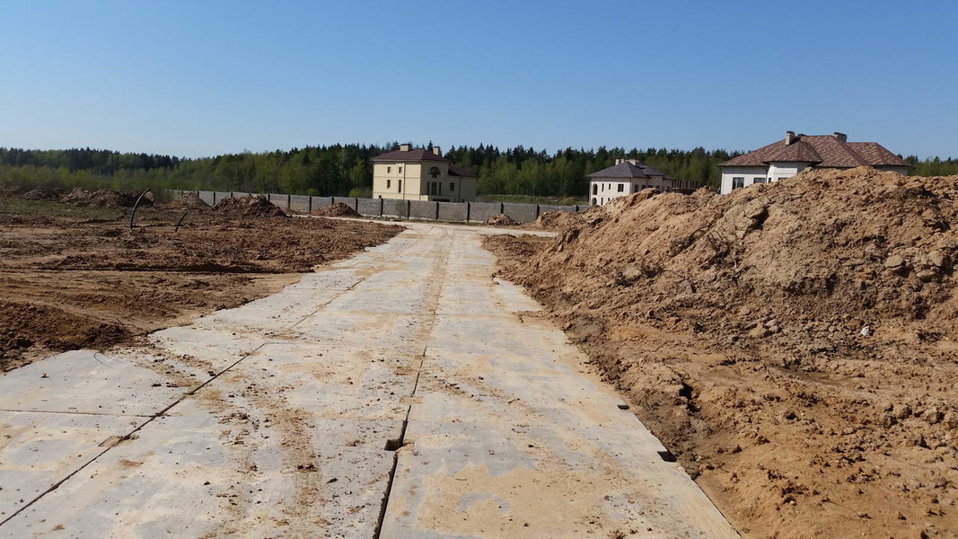 12.05.2015 Дороги в первой очереди построены.
